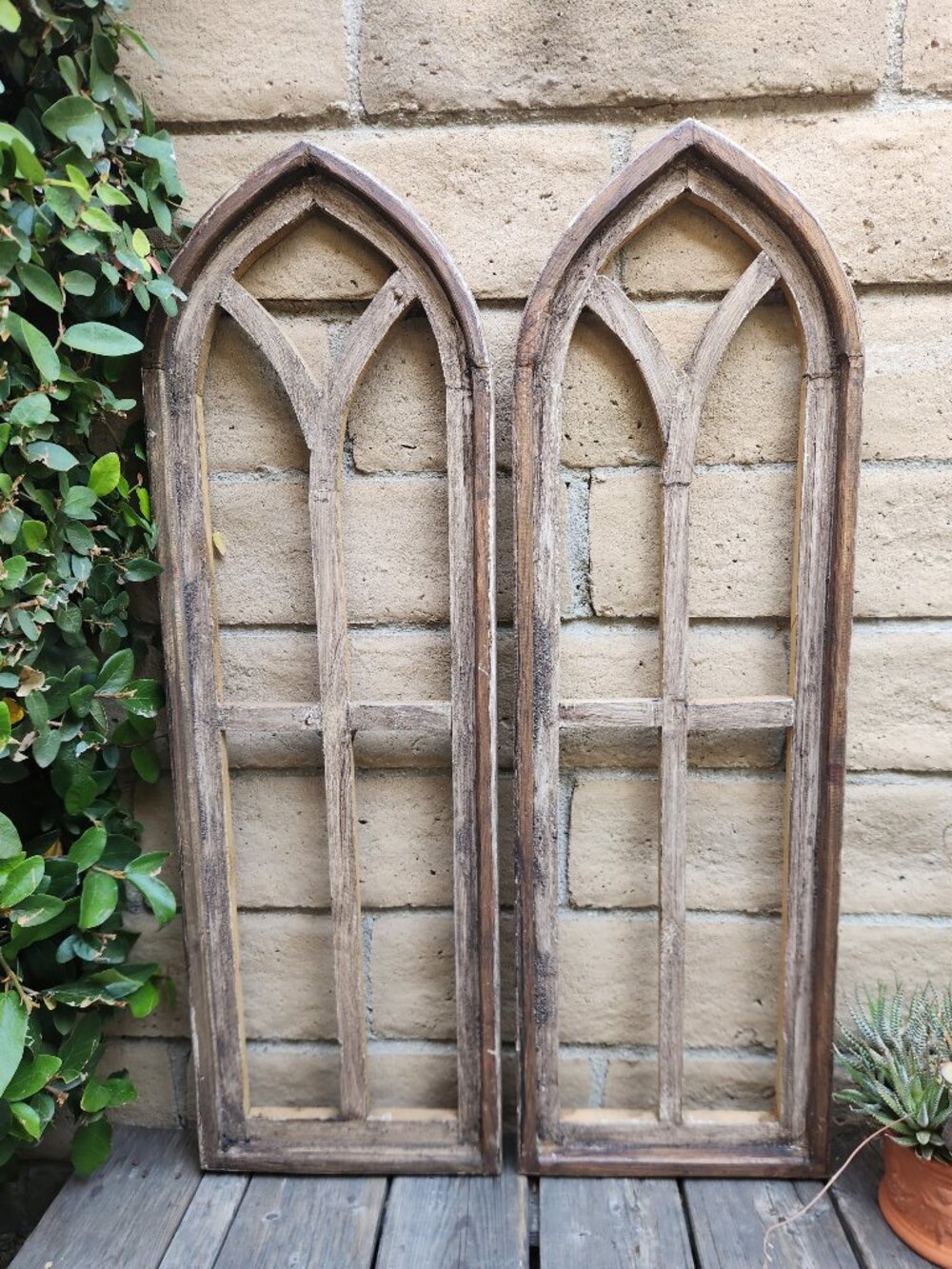 Farmhouse Window Arch Frame Distress Shadow Brown Rustic Pisato Set of 2, 37" H